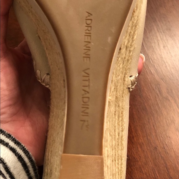 NWOT Adrienne Vittadini Platform Natural Wedge - Picture 6 of 8